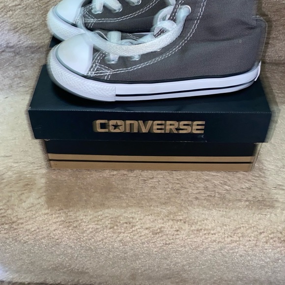 Infant Chuck Taylor size 9 - Picture 3 of 4